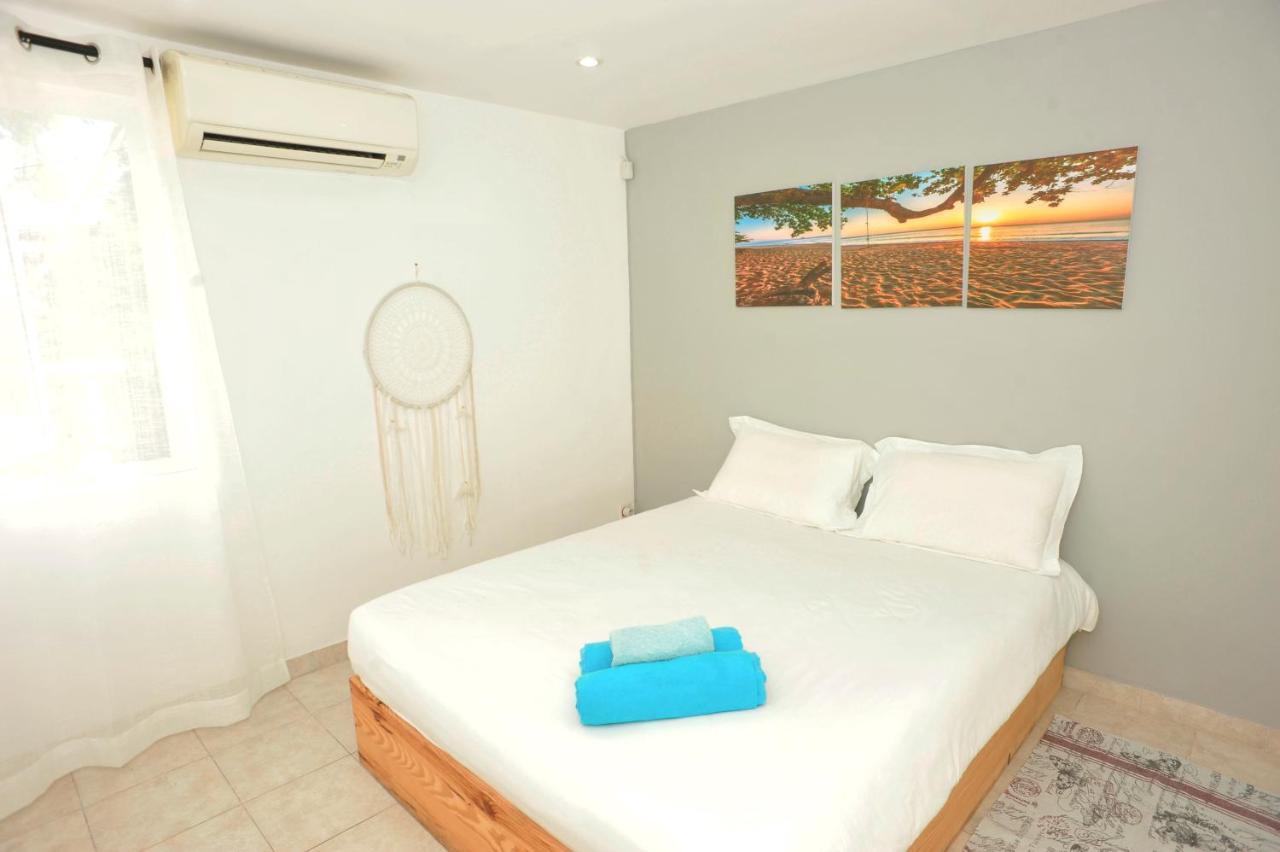 The Beach House - West Coast Mauritius Rivière Noire Exterior foto