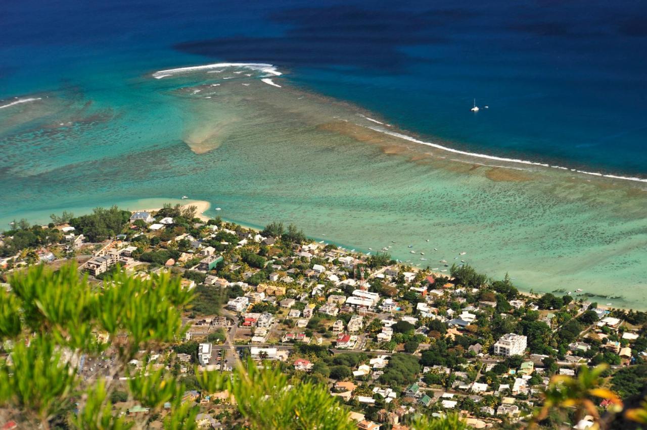 The Beach House - West Coast Mauritius Rivière Noire Exterior foto