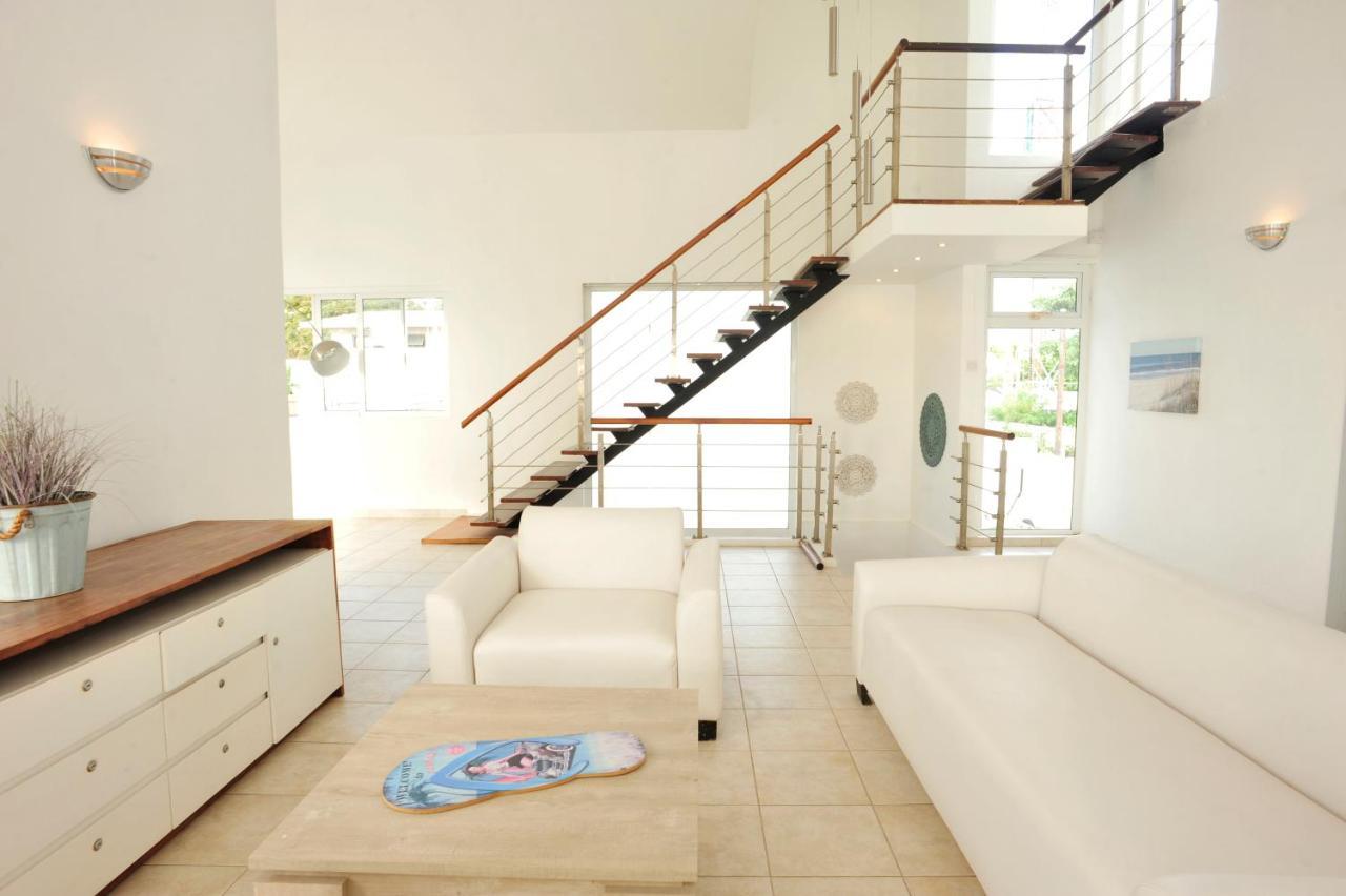 The Beach House - West Coast Mauritius Rivière Noire Exterior foto