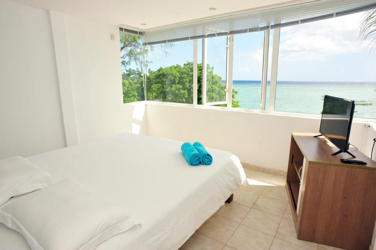 The Beach House - West Coast Mauritius Rivière Noire Exterior foto