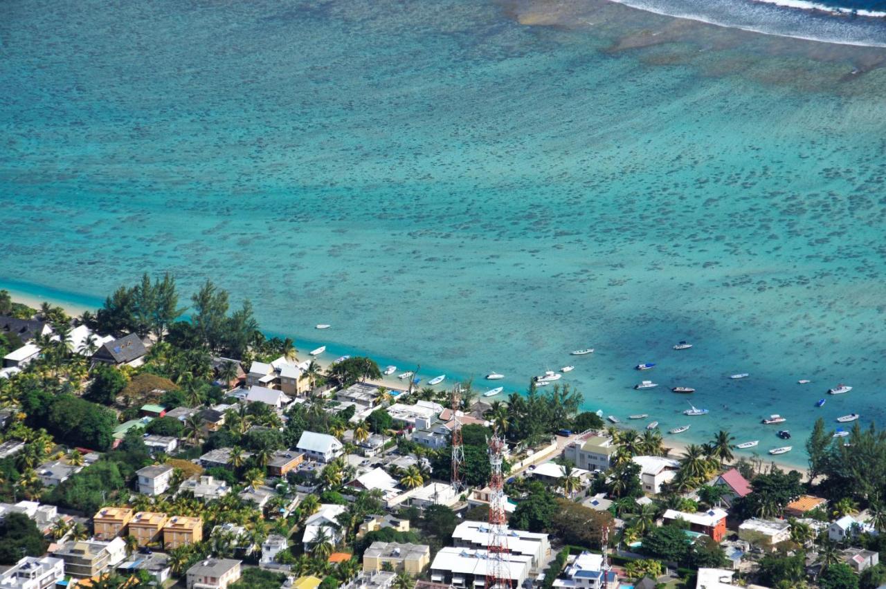 The Beach House - West Coast Mauritius Rivière Noire Exterior foto